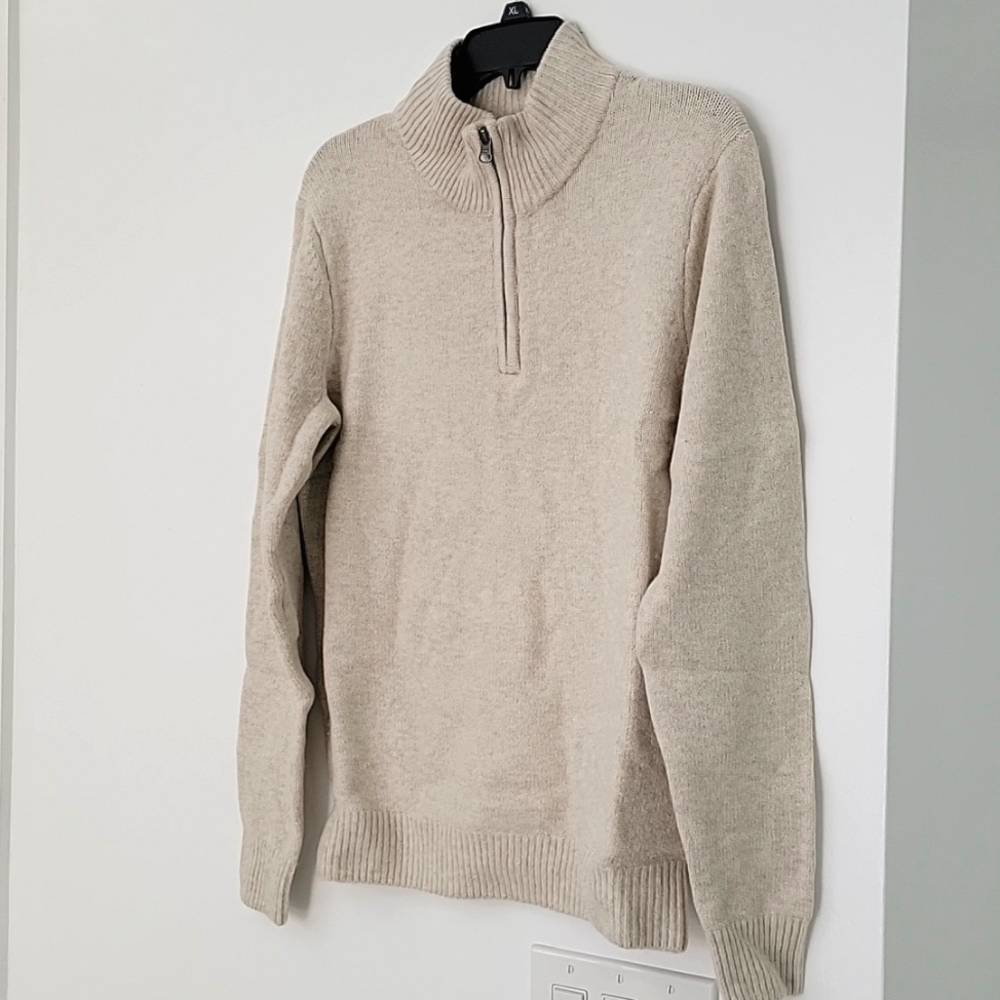Amazon Essentials Men's Long-Sleeve Soft Touch Quarter-Zip Sweater